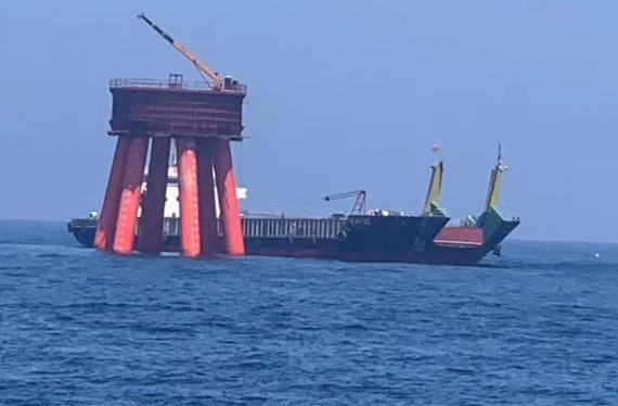 海上施工平台专用吊机